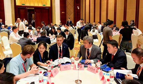 圖片2.jpg 上海創(chuàng)力集團(tuán)總經(jīng)理張世洪應(yīng)邀參加第十屆中俄中小企業(yè)合作圓桌會議(圖2)