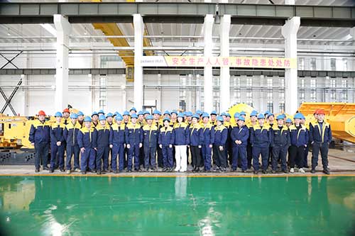 總裝車間.jpg 總裝車間.jpg